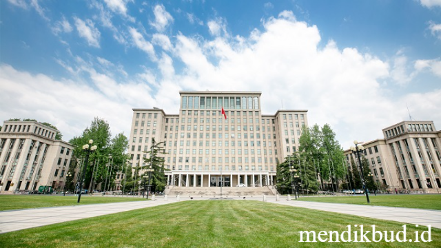 Tsinghua University: Pusat Kecemerlangan Akademik
