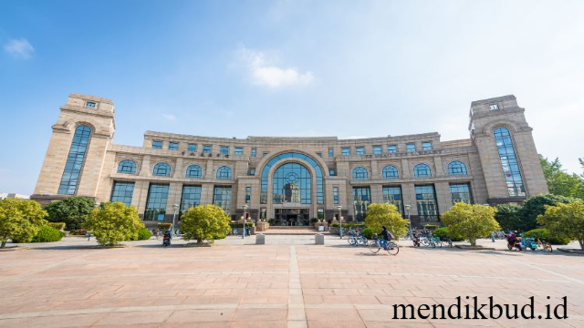Fudan University: Pusat Pendidikan, Penelitian, dan Inovasi Global